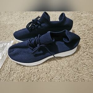 Unknown brand size 42(10.5US) navy blue tennis shoes